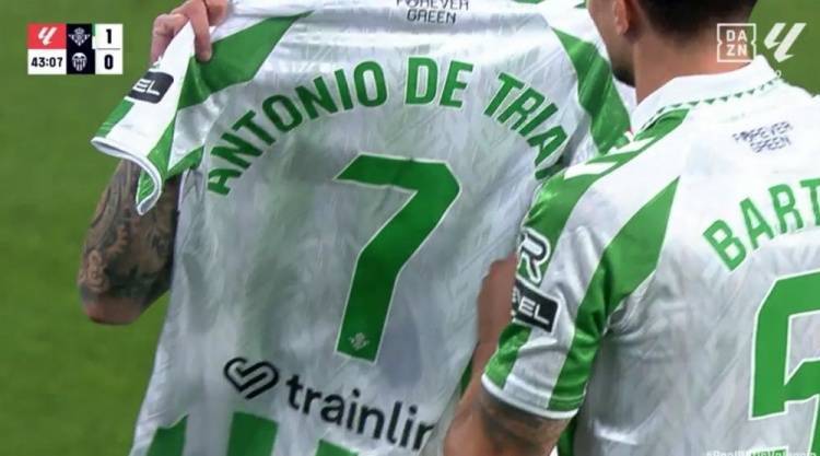 白月光贝蒂斯主场告别战,安东尼兜射破门晒球衣:心属贝蒂斯