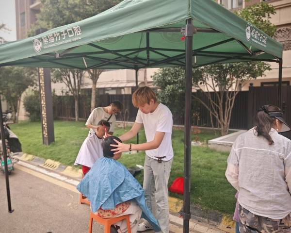 伏羊盛宴遇苏超激情 徐州万科34社区燃动今夏邻里情