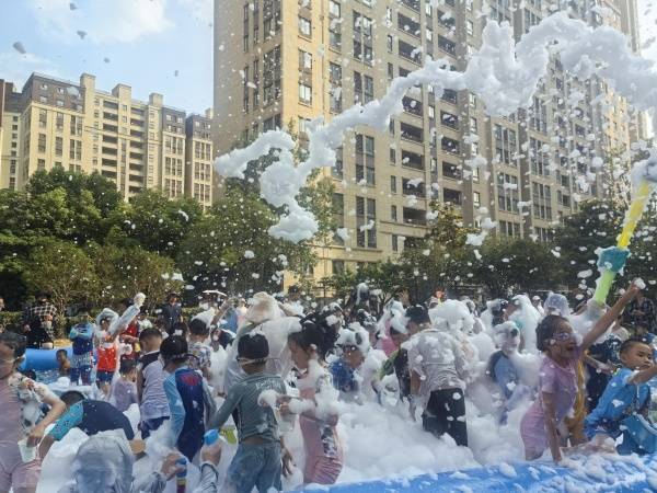 伏羊盛宴遇苏超激情 徐州万科34社区燃动今夏邻里情