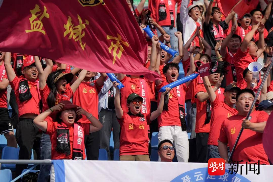 笔尖传热爱，文字记荣光：苏超盐城队全民共创纪实图书背后的温情与力量