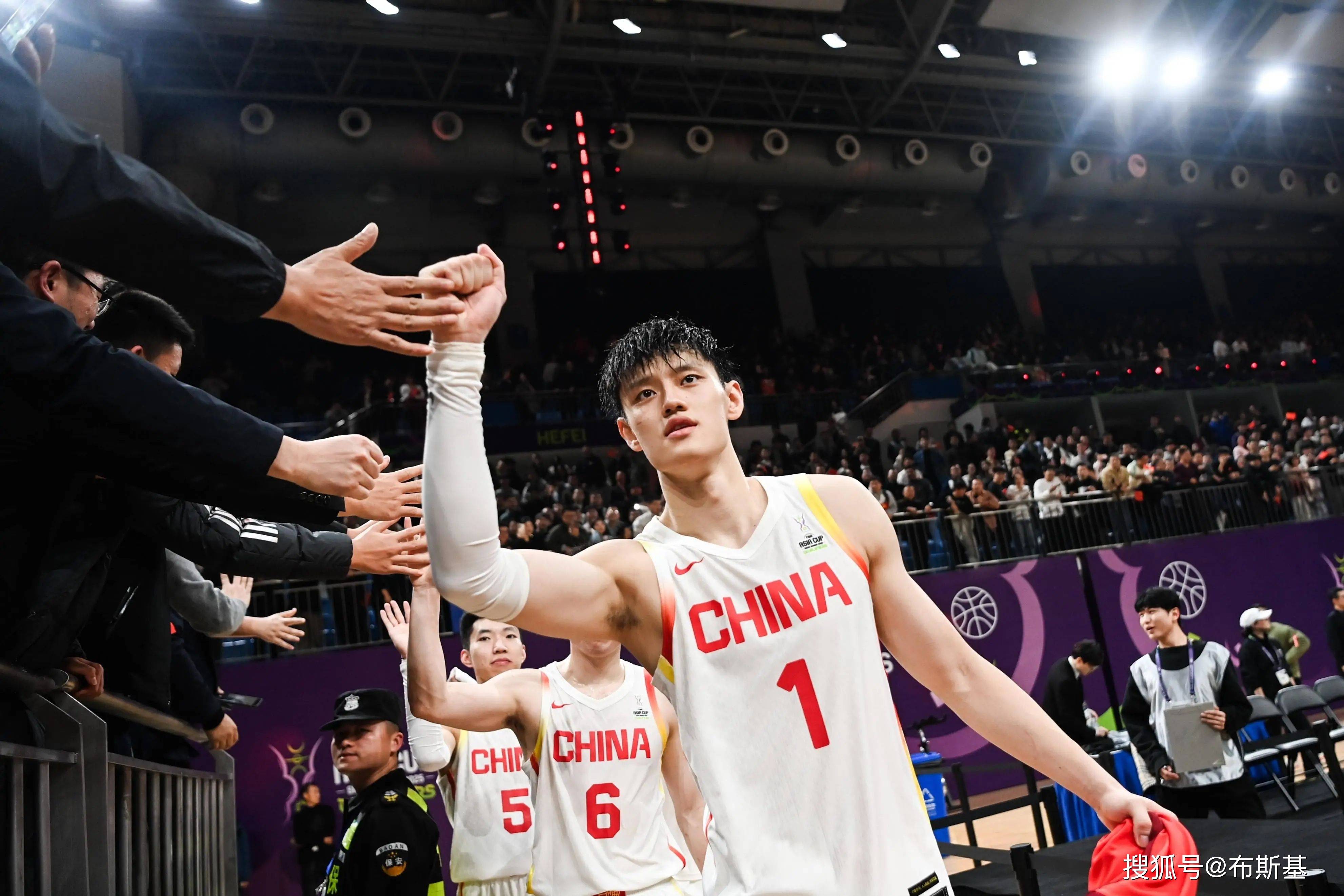 曾凡博要去篮网了！月底赴布鲁克林，这次能站稳脚跟吗？