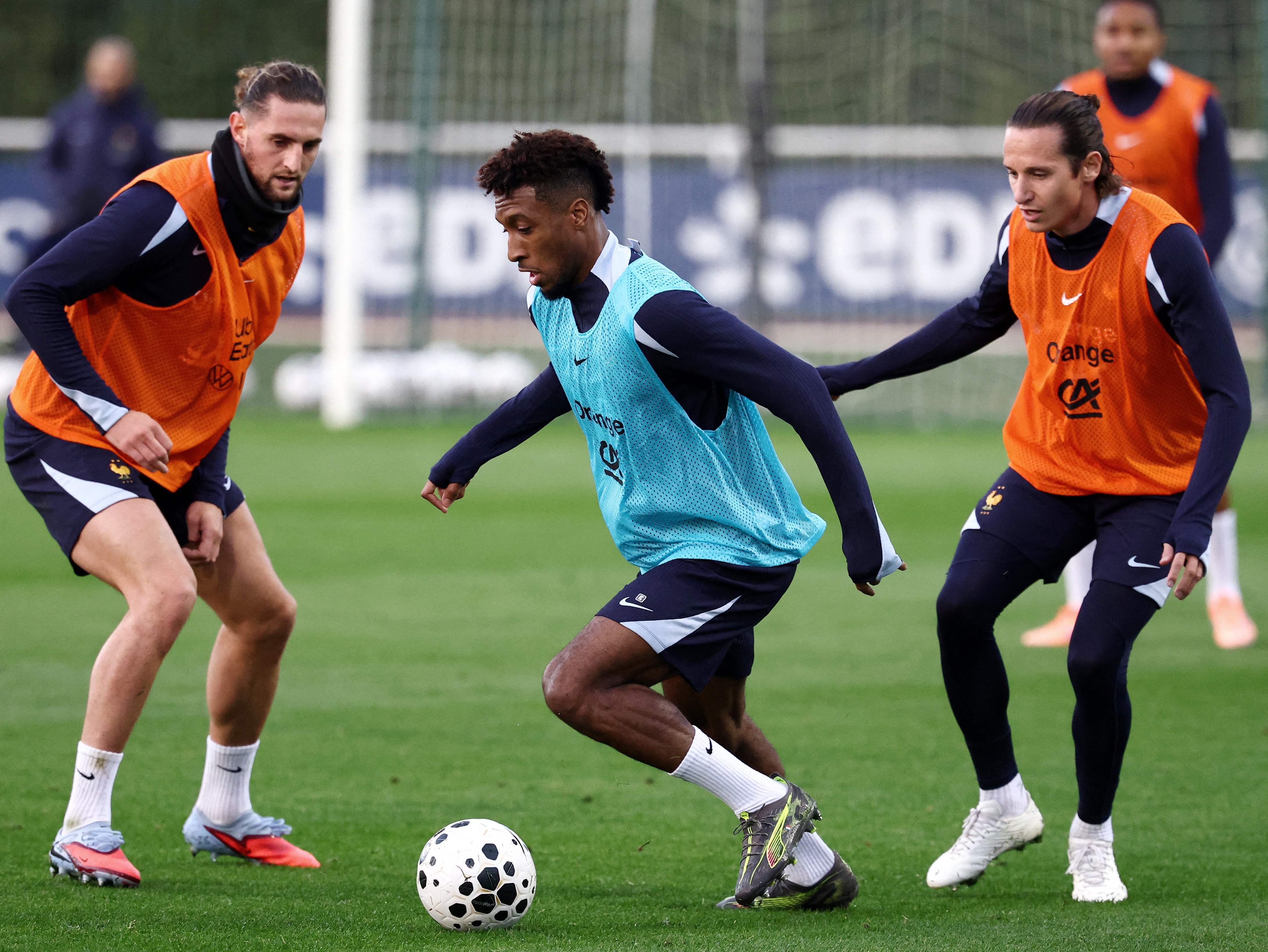 (外代二线)足球——世预赛:法国队备战