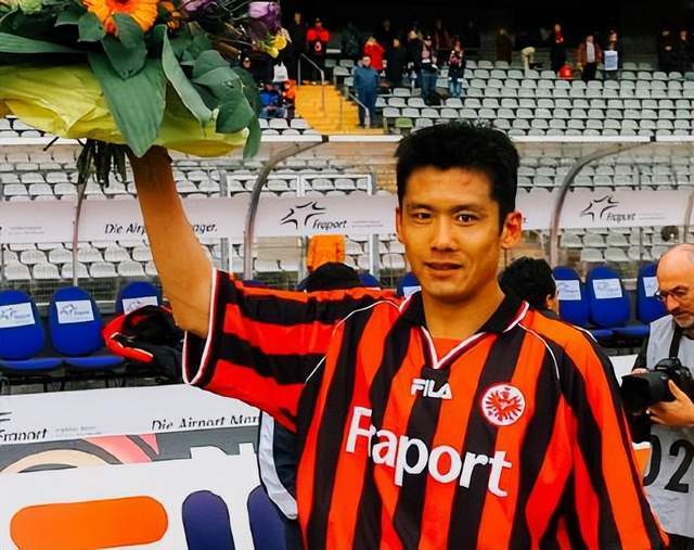 留洋德甲？法兰克福获中国企业7.4亿赞助：王钰栋被推荐加盟